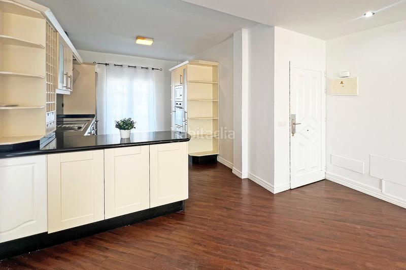 Foto a6e9d5db-9c7c-4233-8d43-ee0bbcb6aa5e. Àtic amb piscina a Playa de Fañabé Adeje