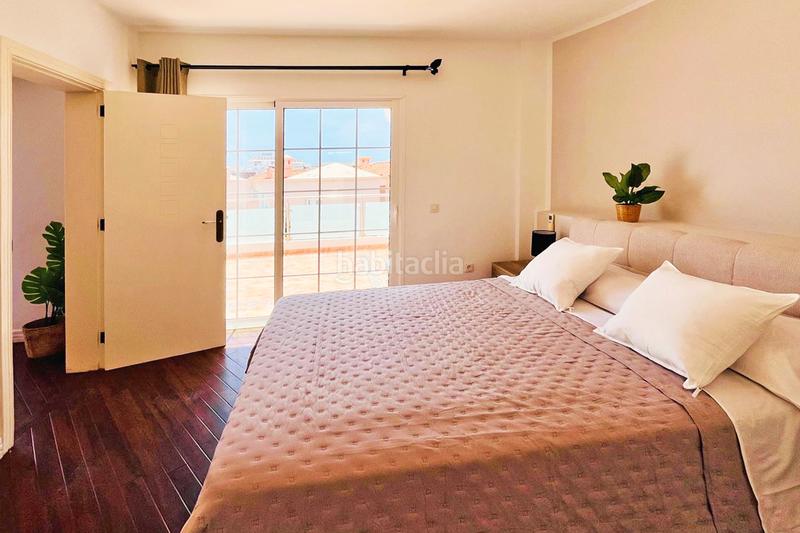 Foto acba0231-e7a6-45fc-846a-45befe4383e4. Àtic amb piscina a Playa de Fañabé Adeje