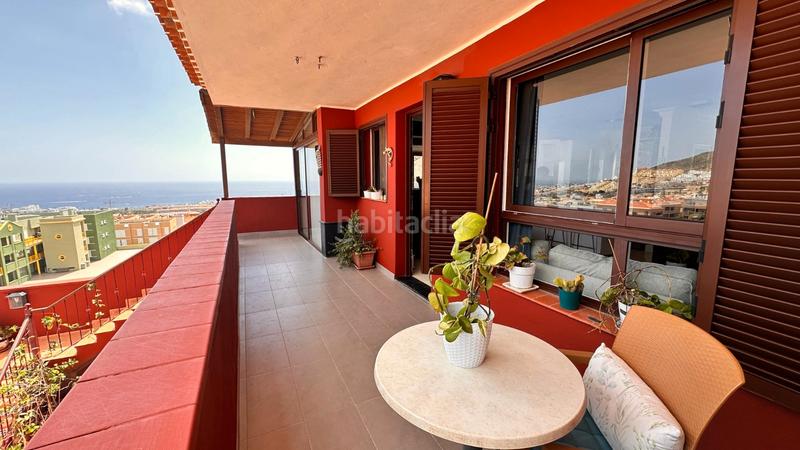 Foto 24b28ed3-f372-4d31-8aa5-eabec0dc67bb. Casa a schiera con parcheggio piscina in Playa Fañabé Alto Adeje