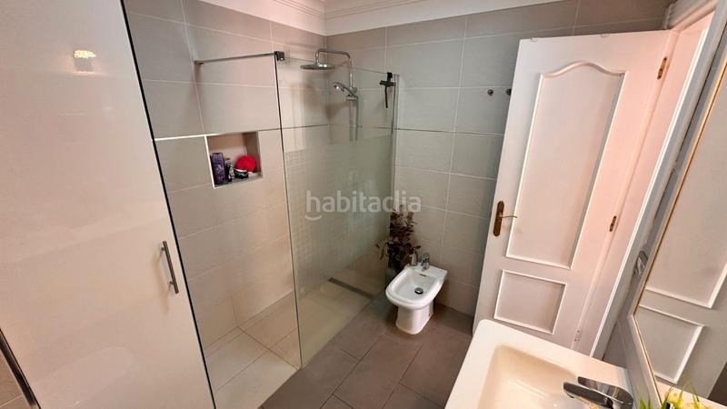 Foto dc4b6f6e-3ed0-4f81-8978-d7e501c39637. Casa a schiera con parcheggio piscina in Playa Fañabé Alto Adeje