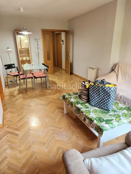 Foto 3d606935-fb96-4ea0-bed9-d9a419a4c747. Piso 2 dormitorios, 2 baños dos plazas de garaje trastero piscina en Madrid