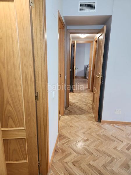 Foto f872d522-a616-4aa1-9406-9d3b91c7ef3c. Piso 2 dormitorios, 2 baños dos plazas de garaje trastero piscina en Madrid