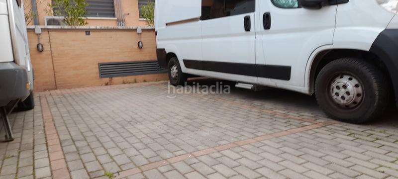 Foto 4967f338-912a-4f39-a27d-4793dbf590d6. Parking voiture dans Butarque Madrid