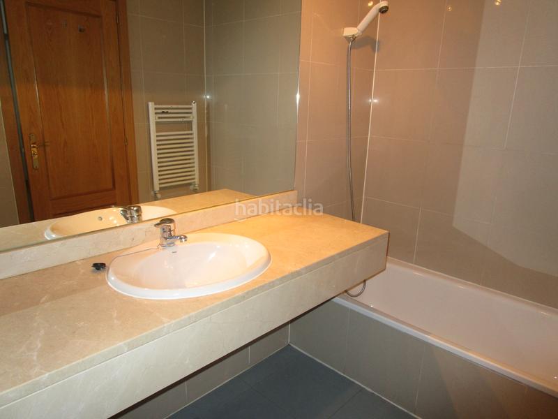 Foto 3b1f0d50-e6eb-48a0-932f-7eb149ec8601. Piso 2 dormitorios, 2 baños garaje trastero ascensor en Madrid