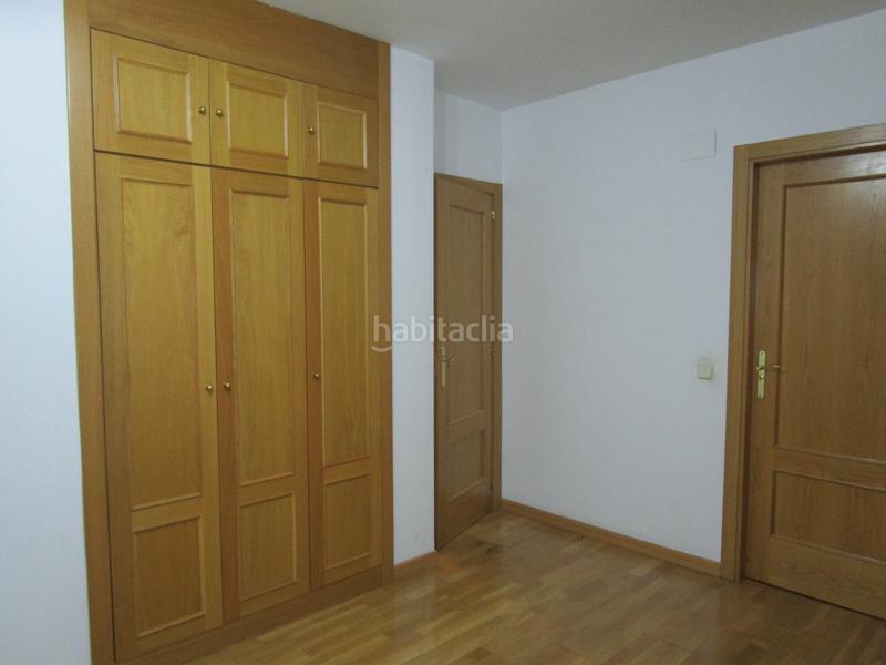 Foto a272300e-04f3-46d9-8f3f-6ba7ad1b9093. Piso 2 dormitorios, 2 baños garaje trastero ascensor en Madrid