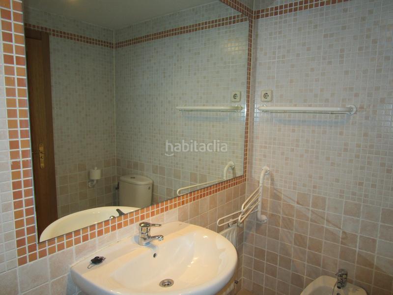 Foto f33557c8-6bcc-40b6-aa67-2b0877bc46b1. Piso 2 dormitorios, 2 baños garaje trastero ascensor en Madrid