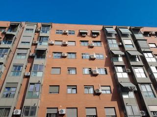 Piso  Calle tuya. 3 dormitorios, 2 baños,  ascensor garaje piscina