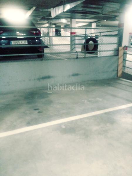 Foto 15ee10c5-d6c4-4747-8f0d-4d3639f88f58. Parking voiture dans calle de berrocal 9 dans Butarque Madrid