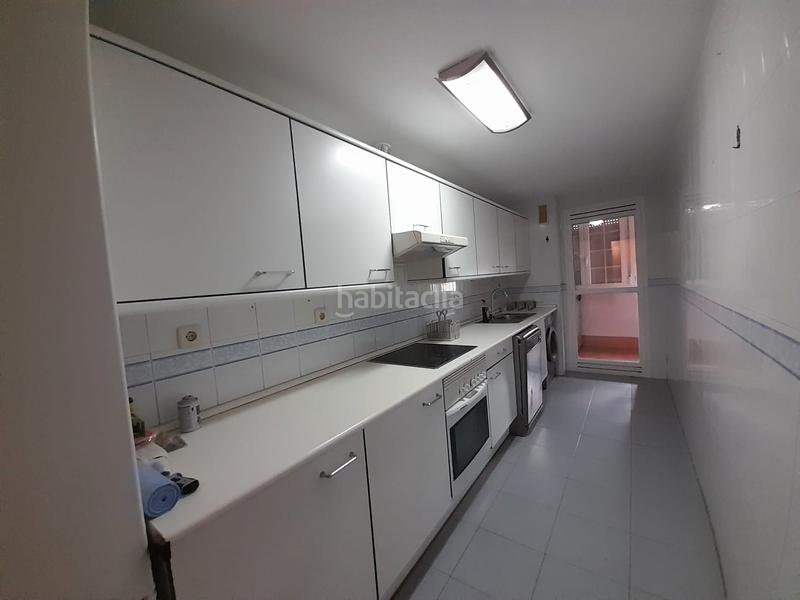 Foto 089e0556-a85d-4d34-bbe6-b4f3789c3550. Piso 3 dormitorios 2 baños ascensores garaje trastero piscina en Madrid