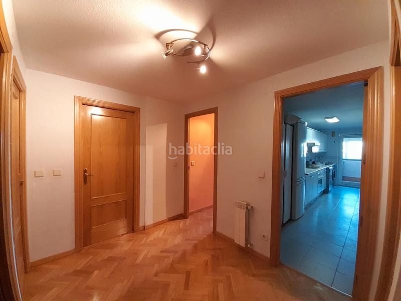 Foto 5196ae03-0f6f-4017-9e1b-122991c14bad. Piso 3 dormitorios 2 baños ascensores garaje trastero piscina en Madrid