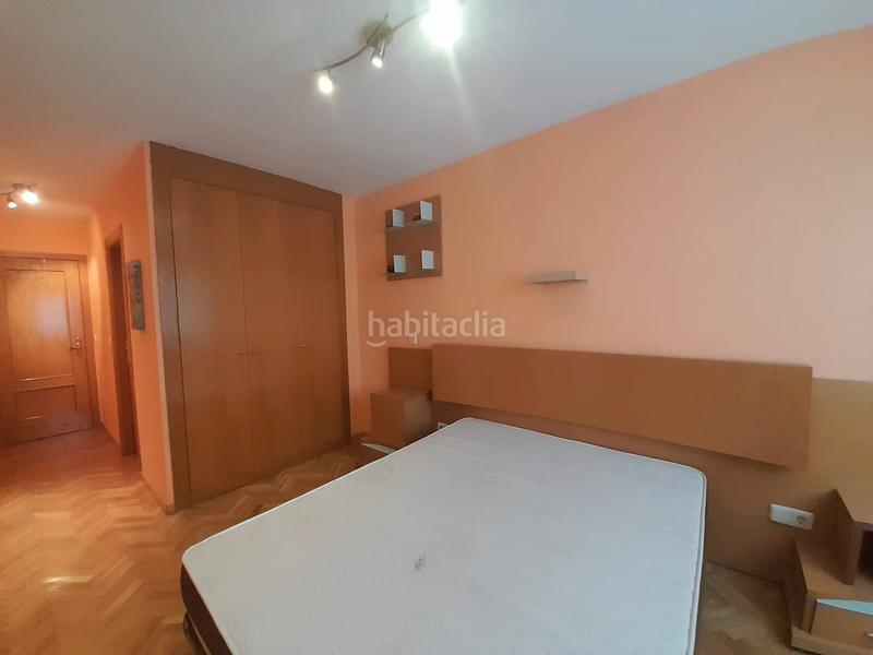 Foto 5646008b-c832-40f4-a507-7036288b09a0. Piso 3 dormitorios 2 baños ascensores garaje trastero piscina en Madrid