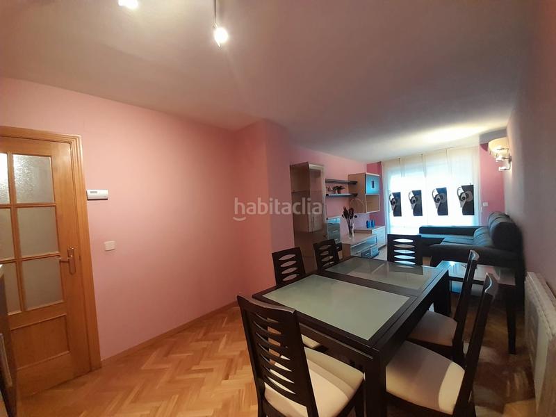 Foto ba761fd8-5f74-4018-a837-33aa57313405. Piso 3 dormitorios 2 baños ascensores garaje trastero piscina en Madrid