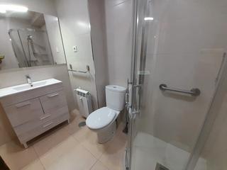 Pis  Calle de albino hernndez lzaro. 3 dormitorios,  terraza acristalada