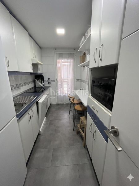 Foto 52d46acd-fdc5-4e53-9b7b-4f1af2f3ff07. Pis amb calefacció aparcament piscina a Butarque Madrid