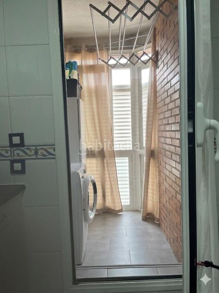 Foto 8950a4cf-45e1-48c0-9a93-4f68861a27d5. Pis amb calefacció aparcament piscina a Butarque Madrid