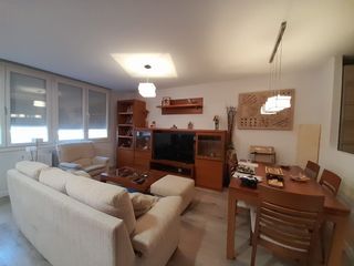 Lloguer Pis  Calle de berrocal 3. 1 dormitorio seminuevo cocina con electrodomésticos