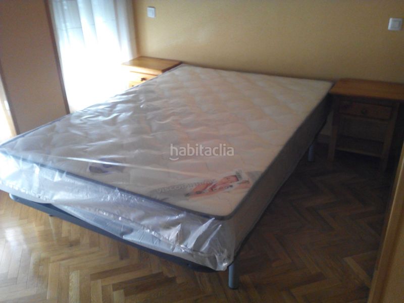 Foto d92d6d72-4851-42e8-b25a-6665ee096a2e. Pis amb calefacció aparcament piscina a Butarque Madrid