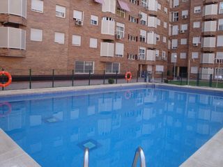Appartement  Calle de berrocal. 2 dormitorios, 2 baños garaje piscina
