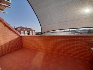 Alquiler Piso  Calle del canchal. Atico duplex 12 m2  2 dormitorios ascensor garaje trastero