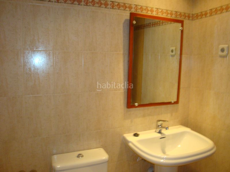 Foto 79d8dbba-1201-43b9-a118-916ee11965d0. Pis amb calefacció aparcament piscina a Butarque Madrid