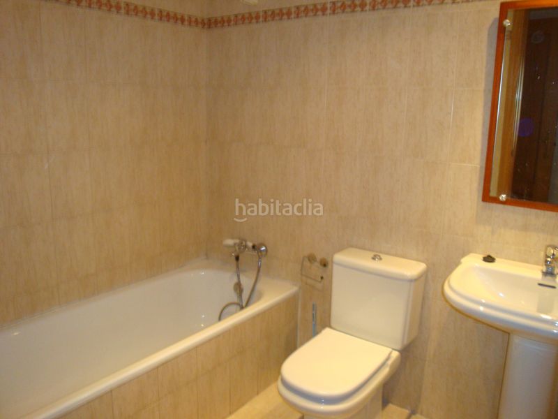 Foto eb709489-ab25-4f4f-87dd-dea8513c7fbb. Pis amb calefacció aparcament piscina a Butarque Madrid