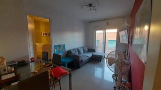 Appartement  Calle de marina usera. Ocasión  3 dormitorios con terraza, toldos, ventanas climalit tr
