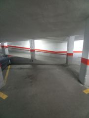 Lloguer Aparcament cotxe a Calle paz 16. Plaza de garaje para coche pequeño