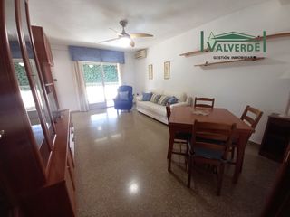 Lloguer Pis  Calle margarita xirgu. Piso con terraza, 3 dormitorios, amueblado