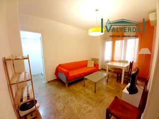 Rent Flat  Calle carril del picón. Estudiantes!! 2 dormitorios, calefacción central