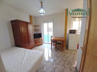 Affitto Monolocale  Calle puentezuelas. Estudiantes!! estudio con balcón, situado en el centro de la ciu