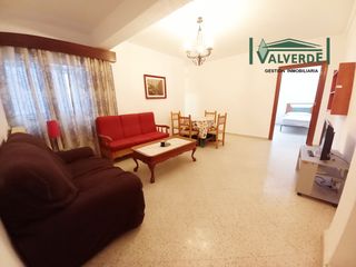 Location Appartement  Calle recogidas. Oportunidad!! estudiantes!! piso con 3 dormitorios, calefacción