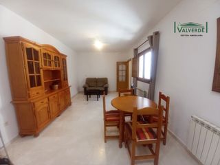Affitto Piccolo appartamento  Plaza de la trinidad. Apartamento con calefacción, 1 dormitorio