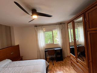 Location Appartement  Avenida de cervantes. Estudiantes!! piso con 3 dormitorios, baño y aseo
