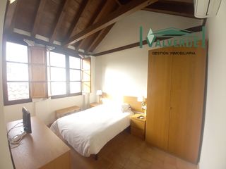 Etagenwohnung in Calle San Jerónimo