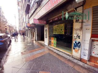 Local Comercial en Calle Pedro Antonio de Alarcón 53