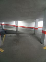 Alquiler Parking coche  Calle paz. Plaza de garaje en el centro, buen acceso