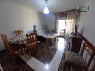 Etagenwohnung in Avenida de la Constitución