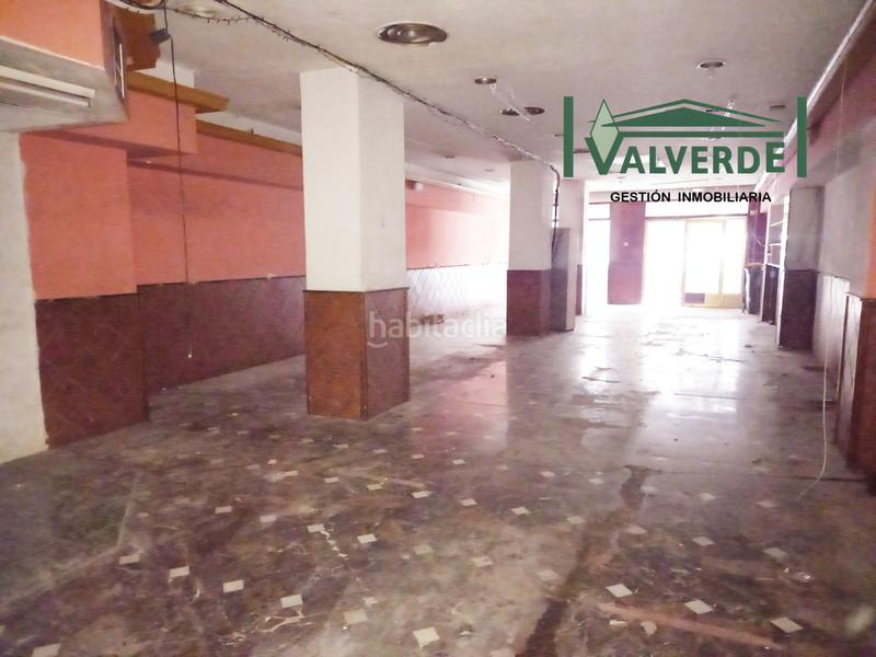 Foto 1a0c176b-3a70-4c4b-af7d-4fa4045d7ef3. Alquiler local comercial en calle pedro antonio de alarcón 53 local comercial, superficie: 210 m2 en Granada