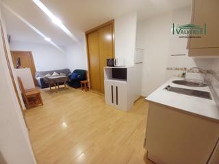 Location Appartement  Calle puentezuelas. Piso amueblado, 2 dormitorios, wifi incluido