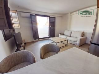 Alquiler Ático  Calle puentezuelas. Ático nuevo a estrenar, terraza, agua incluida, wifi opcional
