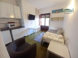 Location Studio  Plaza de gracia. Estudio  con balcón, amueblado, agua incluida. wifi opcional