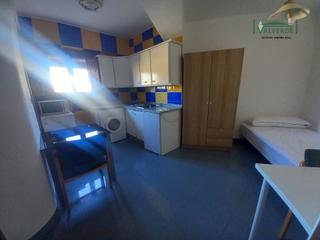 Location Appartement  Calle recogidas. Estudio con agua incluida, wifi opcional