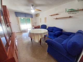 Lloguer Pis  Calle andrés segovia. Piso con terraza, 3 dormitorios, amueblado