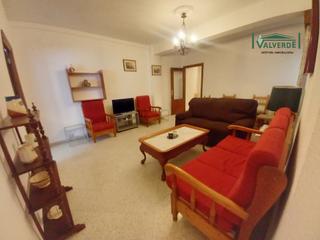 Rent Flat  Calle recogidas. Piso amueblado, 3 dormitorios, estudiantes