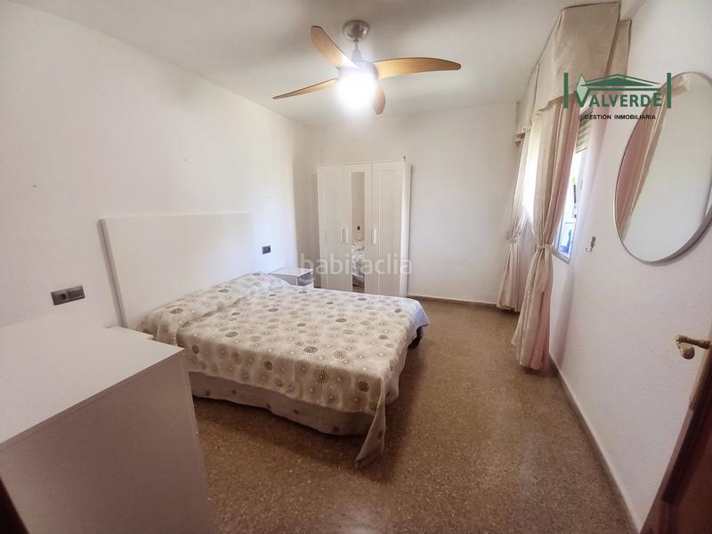 Foto 4ab7006f-804b-467b-9e6b-8614fe7307c1. Location appartement dans calle andrés segovia 2 dans Granada