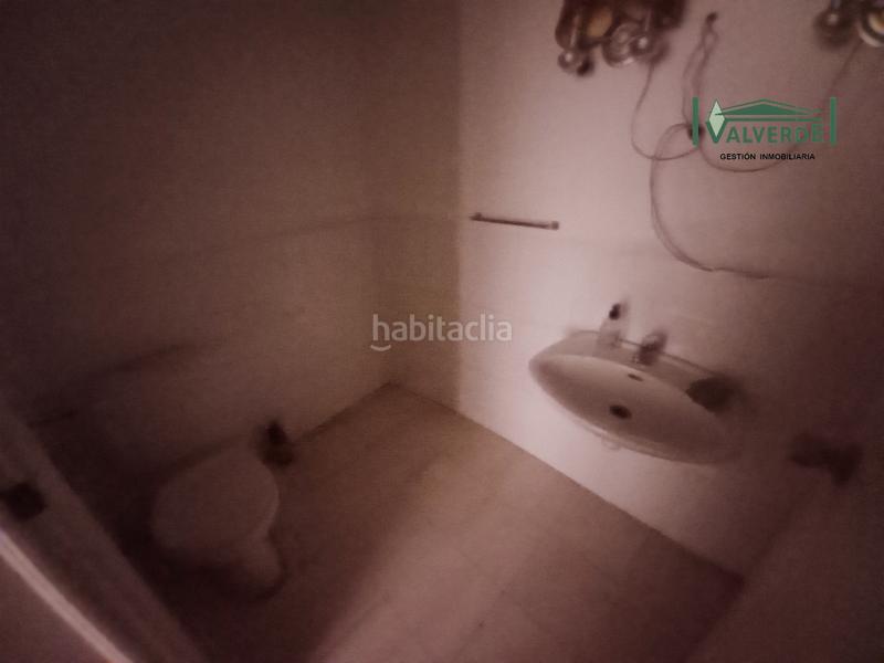 Foto 486df3b7-c4b7-42ae-9d90-31c4bff72a36. Geschäftsraum in calle san josé baja 39 in Fígares Granada