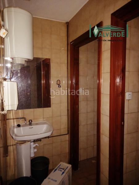 Foto fdc94866-1a61-4426-83a3-d934fbf41df6. Affitto locale commerciale in calle pedro antonio de alarcón 51 in Granada