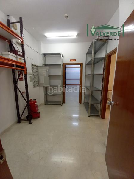 Foto 5ebaf795-8031-4df1-8b32-f9c92155673c. Lloguer local comercial a calle Joaquina Eguaras 3 a Granada