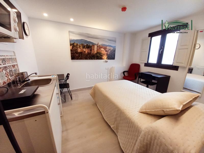 Foto 4cd4a73e-be2c-4380-84cd-07b535593069. Alquiler estudio  con todos los gastos incluidos en Granada