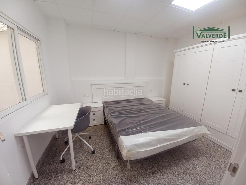 Foto b82edc40-0919-4fb4-af06-ff589e2f098b. Rent flat with heating in Centro - Sagrario Granada